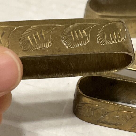 Sarna Brass India Etched Napkin Holders 12 Flat Rings 2.25 inches Hand Made Gold - Picture 8 of 10